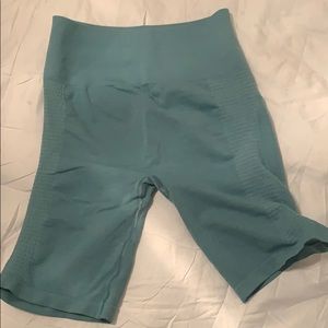 Alphalete biker short